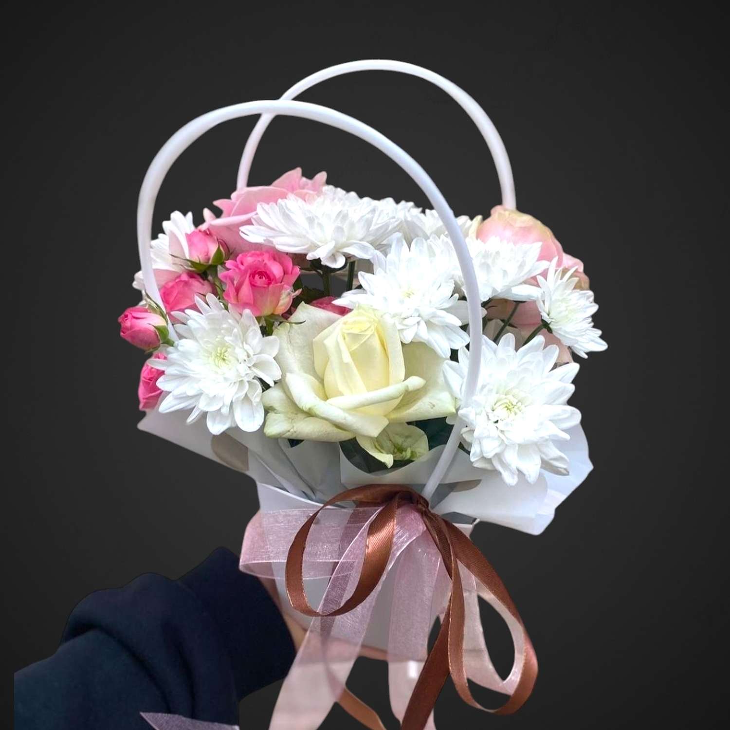 Композиция 'Теплый привет' для доставки в Аксае, яркие цветы