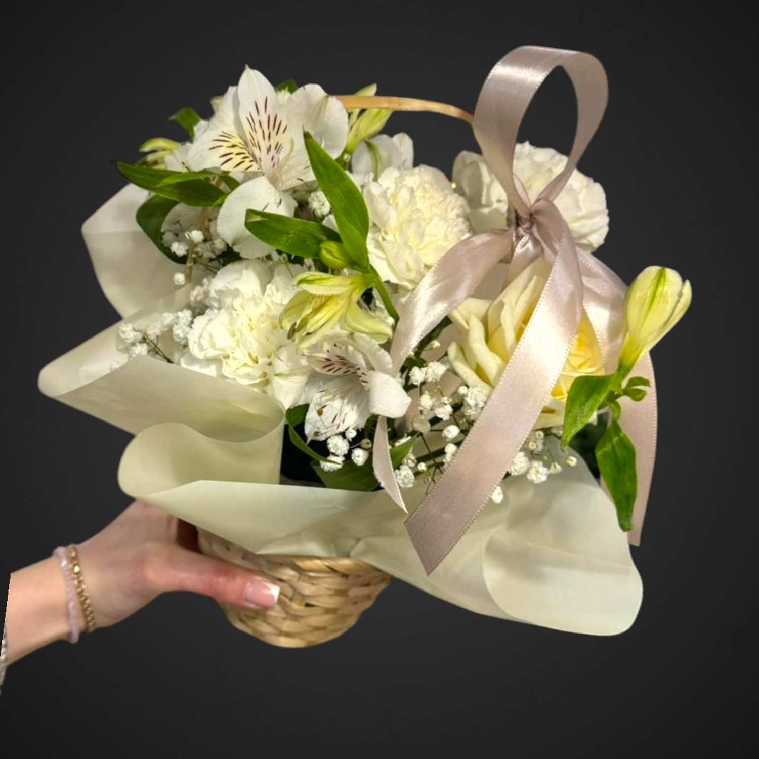 Композиция "Лира" для покупки в Аксае с доставкой